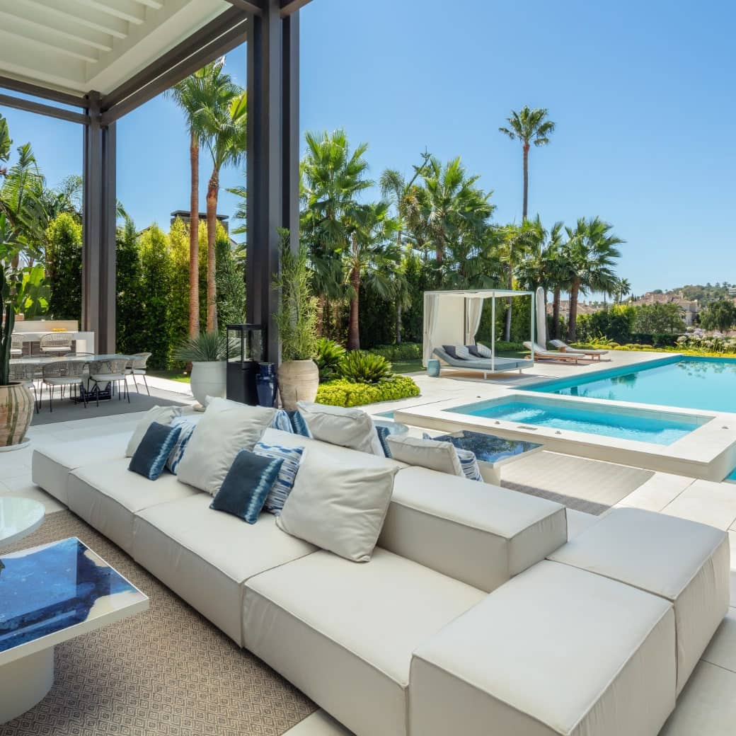 6 bedroom Villa for sale in Marbella with pool garage - € 13,500,000 (Ref: 10066011)