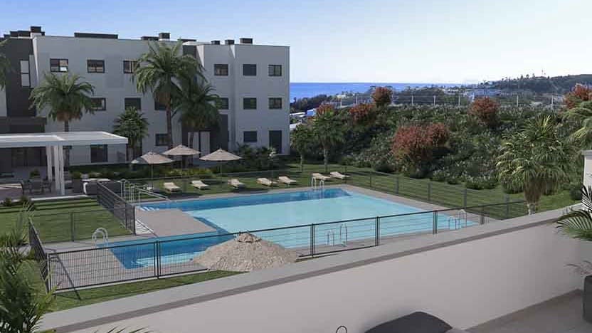 Apartamento de 3 habitaciones en Estepona en venta con piscina garaje - 291.600 € (Ref: 10066022)