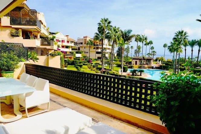 3 soverom Leilighet til salgs i Estepona med svømmebasseng garasje - € 1 495 000 (Ref: 10066032)