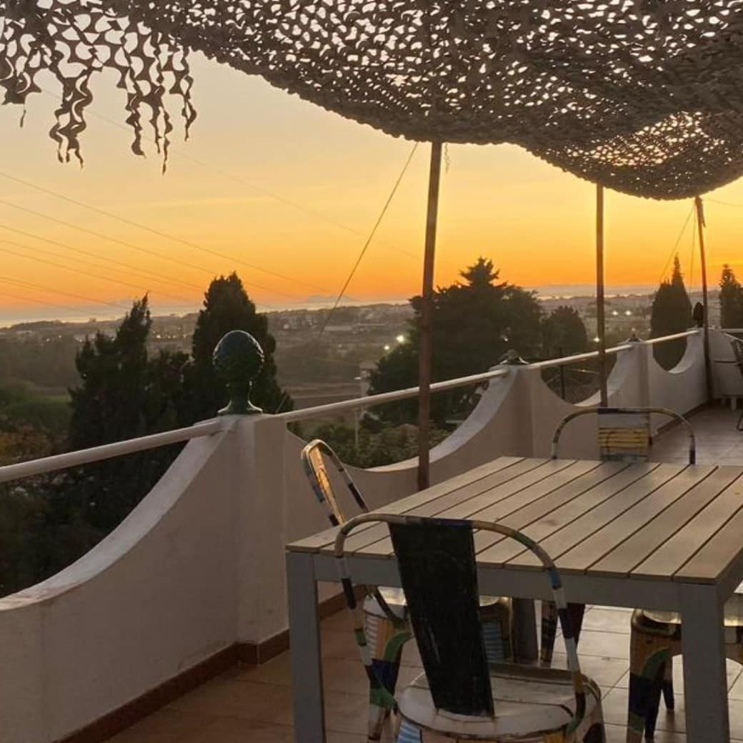 Chalet de 3 habitaciones en Nueva Andalucia en venta - 975.000 € (Ref: 10066068)