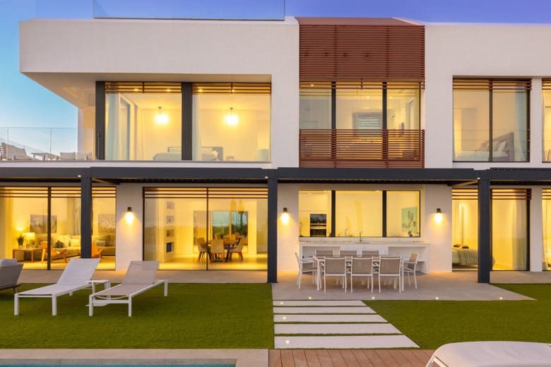 5 slaapkamer Villa te koop in Estepona met zwembad garage - € 4.900.000 (Ref: 10066076)