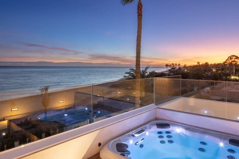 5 slaapkamer Villa te koop in Estepona met zwembad garage - € 4.900.000 (Ref: 10066076)