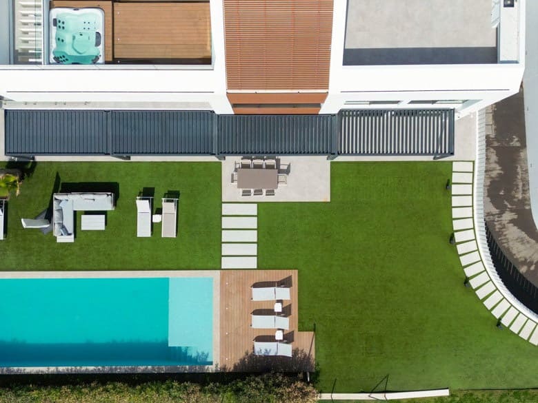 5 slaapkamer Villa te koop in Estepona met zwembad garage - € 4.900.000 (Ref: 10066076)
