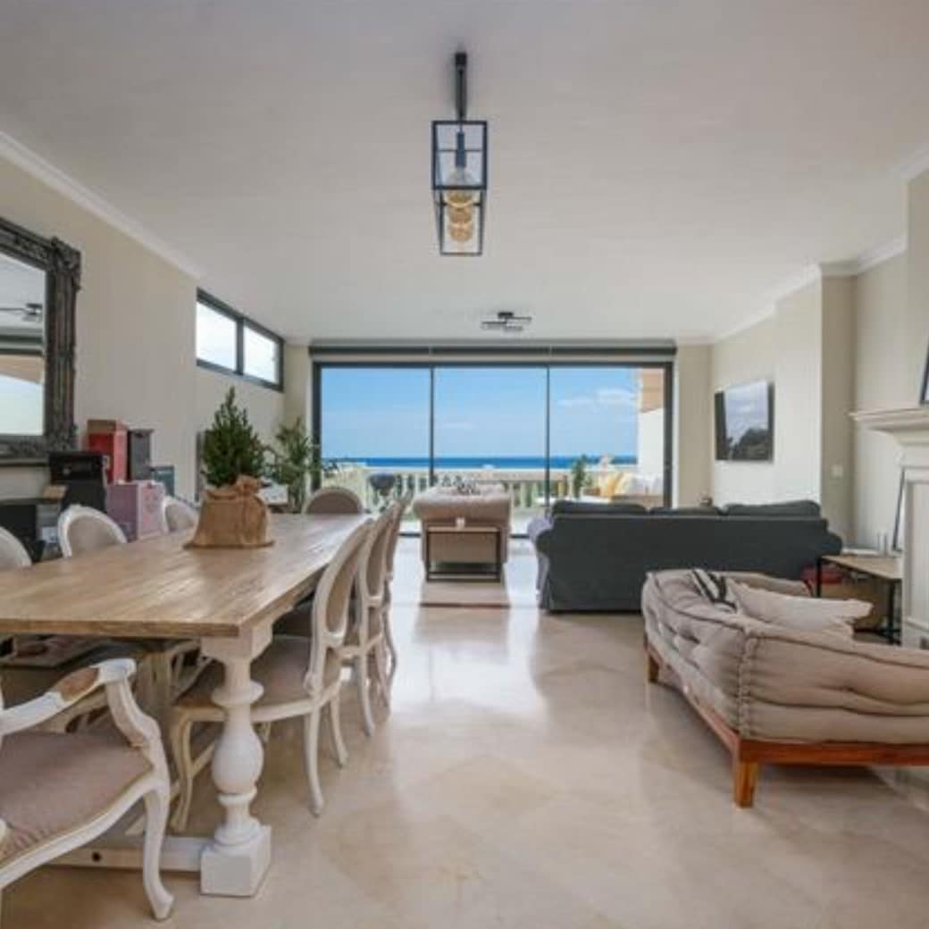 3 Zimmer Villa zu verkaufen in Marbella mit Pool Garage - 600.000 € (Ref: 10066079)