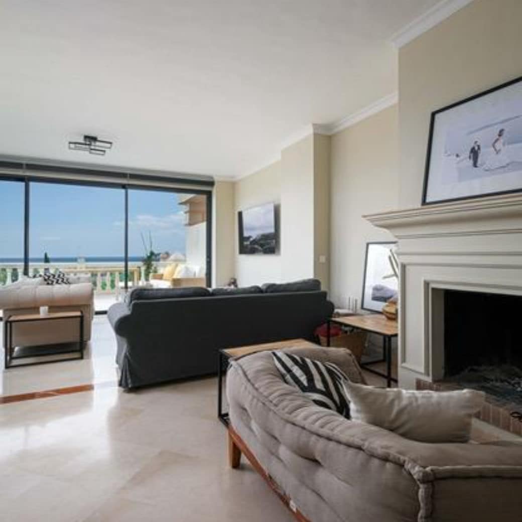 3 Zimmer Villa zu verkaufen in Marbella mit Pool Garage - 600.000 € (Ref: 10066079)