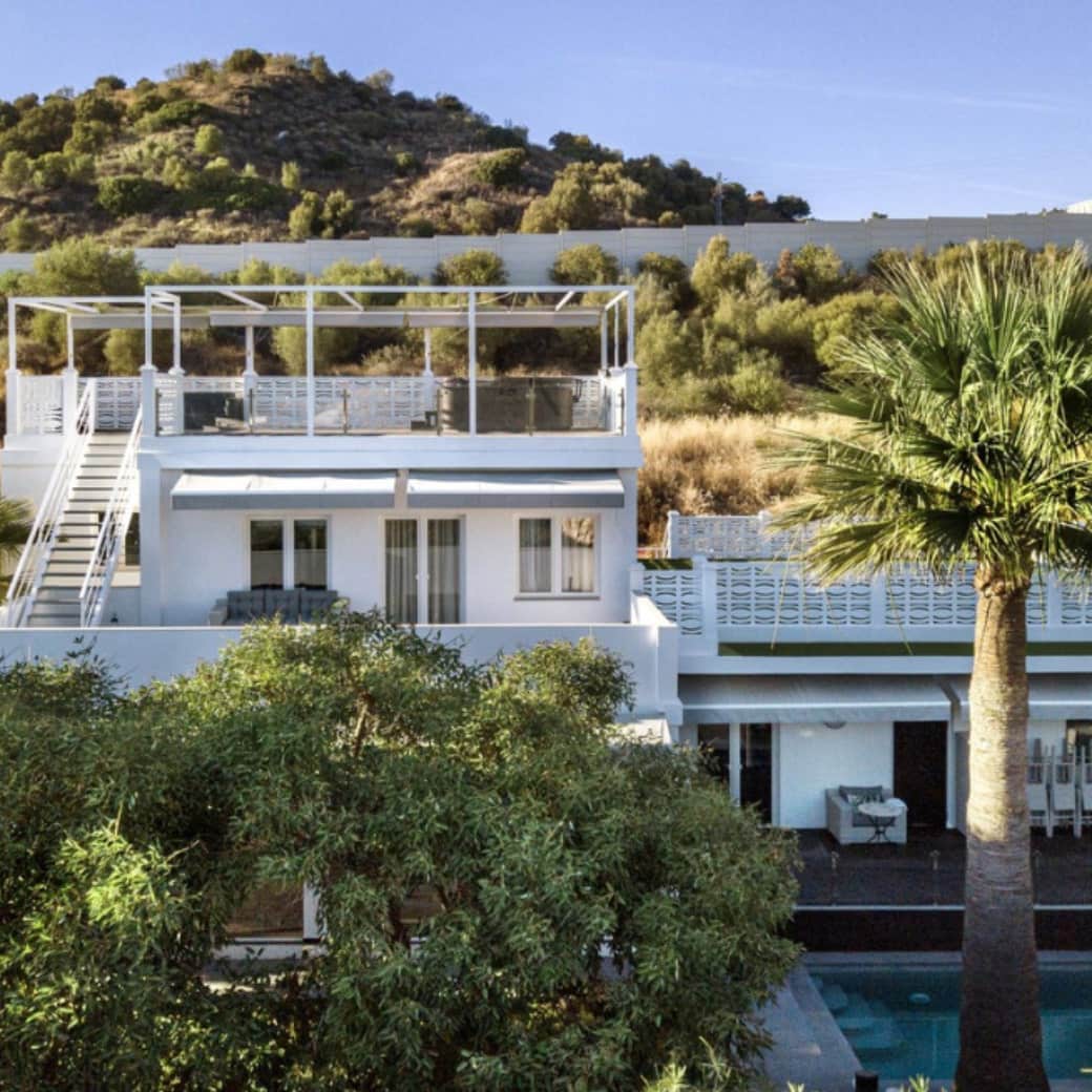 4 bedroom Villa for sale in Marbella with pool garage - € 1,700,000 (Ref: 10066090)