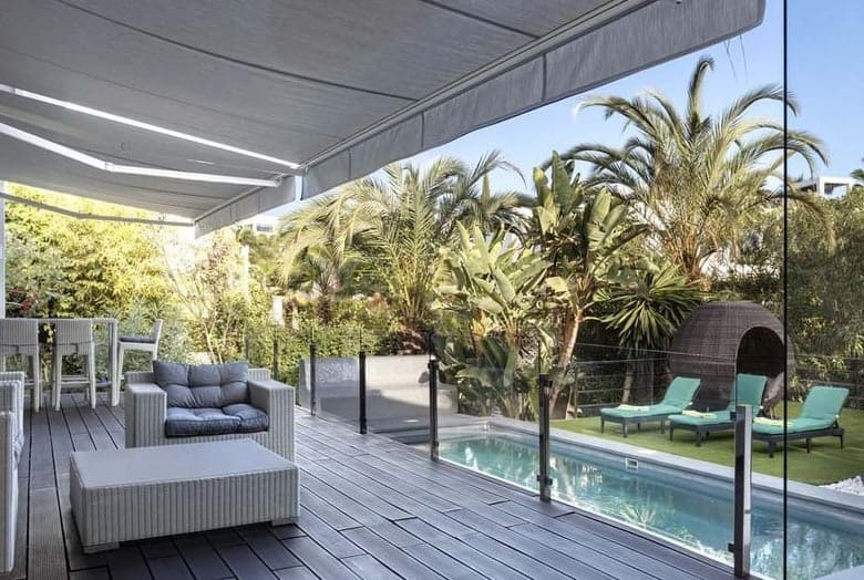4 bedroom Villa for sale in Marbella with pool garage - € 1,700,000 (Ref: 10066090)