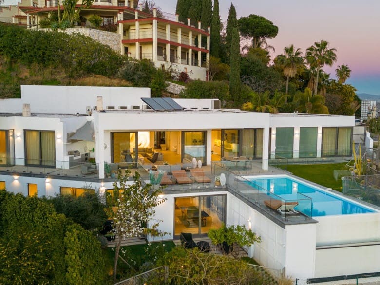 7 soveværelse Villa til salg i Marbella med swimmingpool garage - € 5.850.000 (Ref: 10066103)