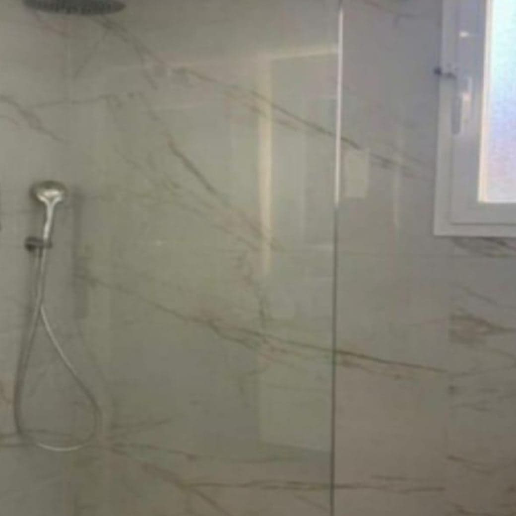 Apartamento de 3 habitaciones en Marbella en venta con piscina garaje - 495.000 € (Ref: 10066113)