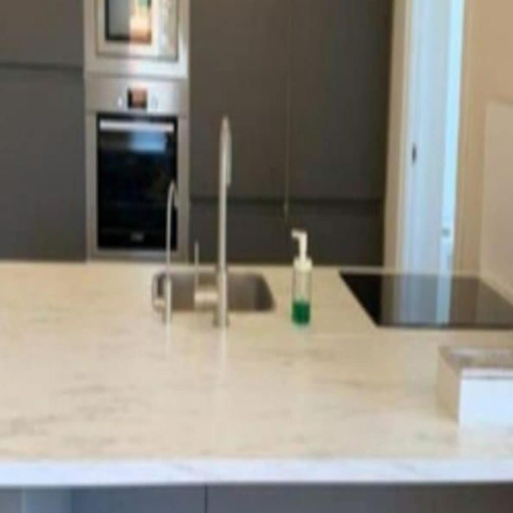 Apartamento de 3 habitaciones en Marbella en venta con piscina garaje - 495.000 € (Ref: 10066113)