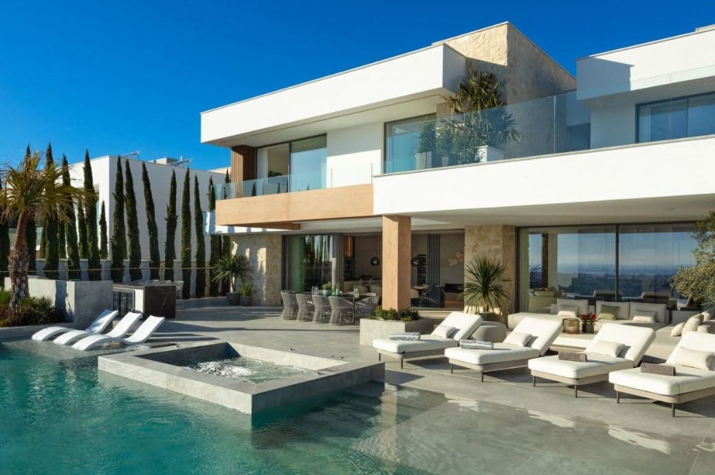 5 Zimmer Villa zu verkaufen in Marbella mit Pool Garage - 8.950.000 € (Ref: 10066120)