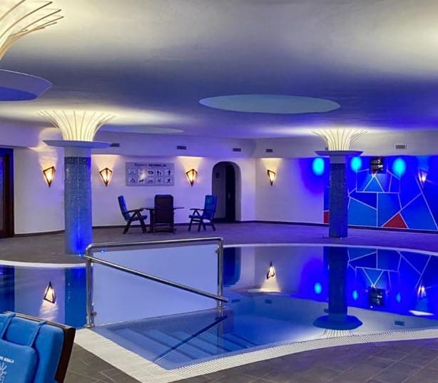 3 slaapkamer Appartement te koop in Guadalmansa met zwembad garage - € 1.550.000 (Ref: 10066137)