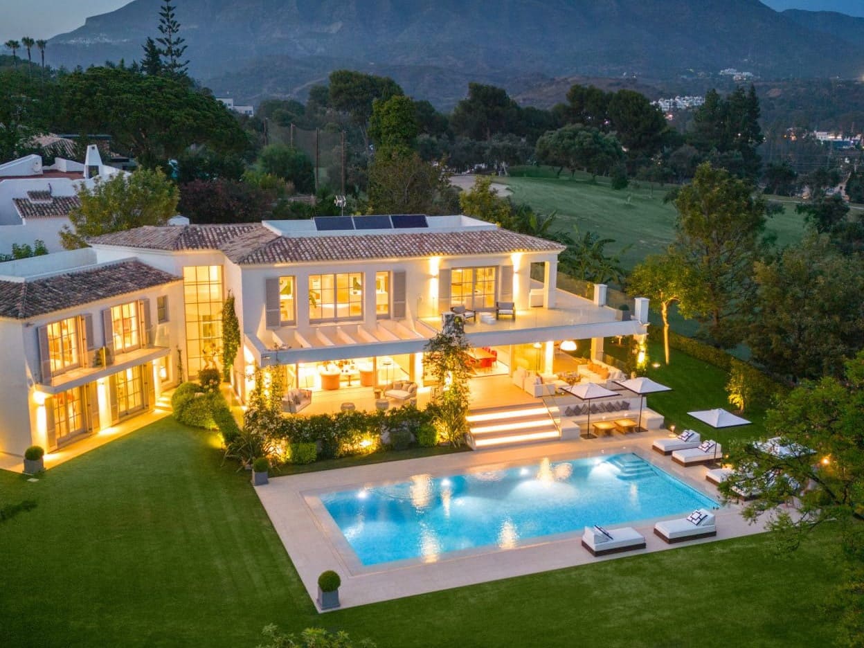 Chalet de 6 habitaciones en Marbella en venta con piscina garaje - 9.680.000 € (Ref: 10066151)