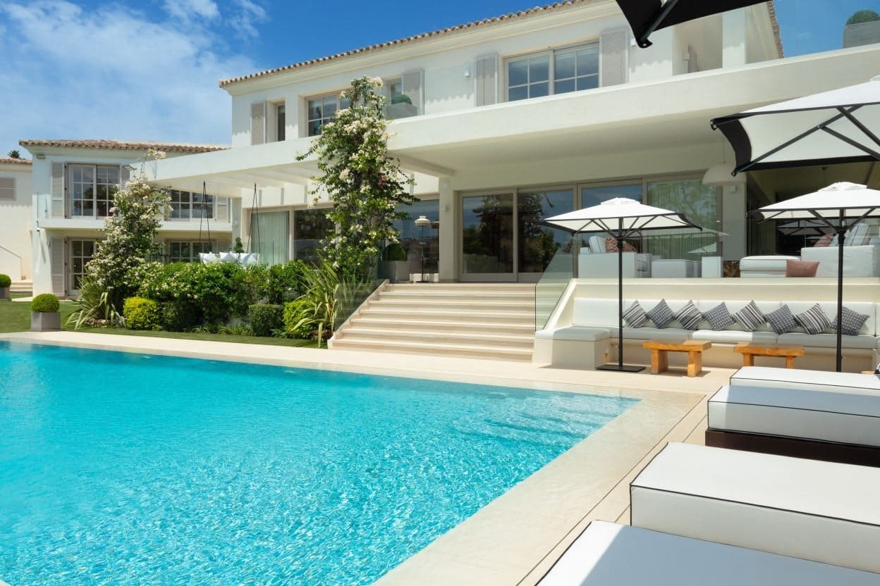 Chalet de 6 habitaciones en Marbella en venta con piscina garaje - 9.680.000 € (Ref: 10066151)