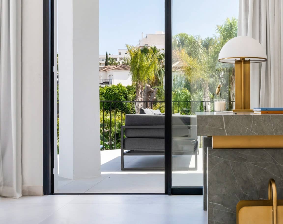 Chalet de 6 habitaciones en Marbella en venta con piscina - 3.995.000 € (Ref: 10066156)