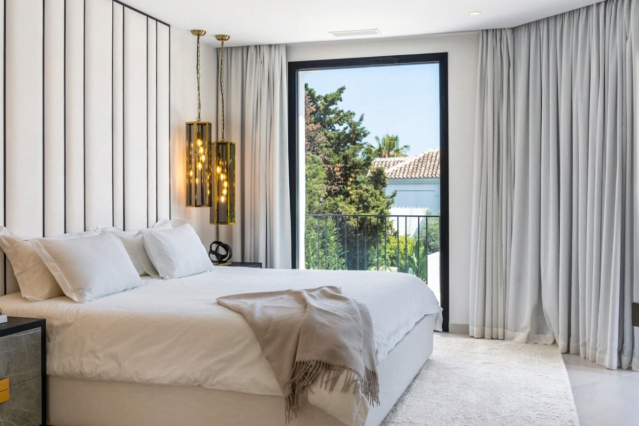 Chalet de 6 habitaciones en Marbella en venta con piscina - 3.995.000 € (Ref: 10066156)