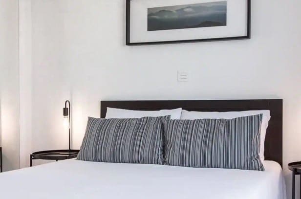 2 bedroom Apartment for sale in La Quinta with pool garage - € 650,000 (Ref: 10066166)