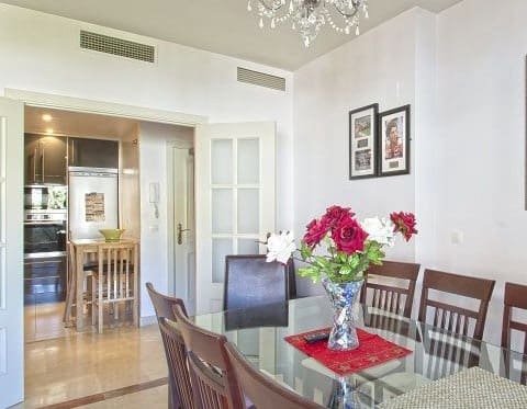 3 soveværelse Lejlighed til salg i Nueva Andalucia med swimmingpool garage - € 380.000 (Ref: 10066175)