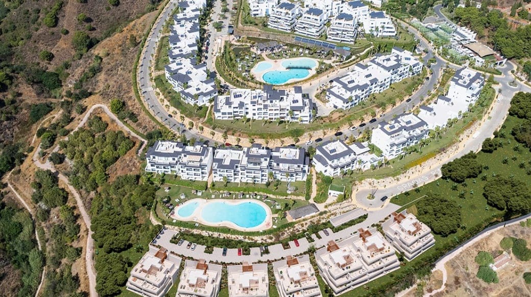 Apartamento de 3 habitaciones en Marbella en venta con piscina garaje - 620.900 € (Ref: 10066212)