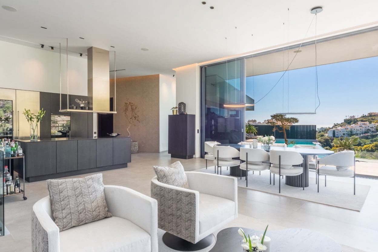 4 soveværelse Villa til salg i Marbella med swimmingpool garage - € 2.985.000 (Ref: 10066255)