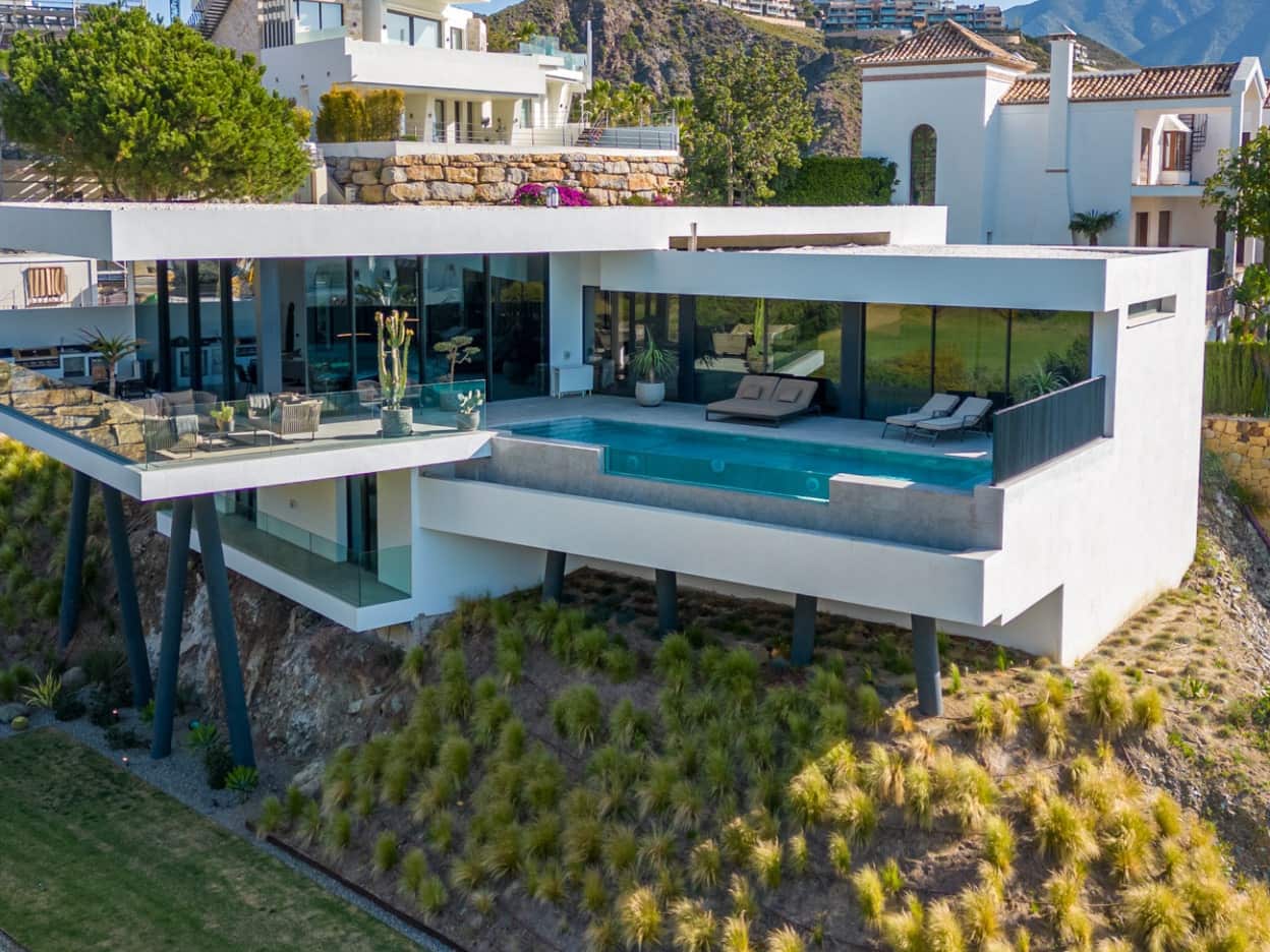 4 soveværelse Villa til salg i Marbella med swimmingpool garage - € 2.985.000 (Ref: 10066255)
