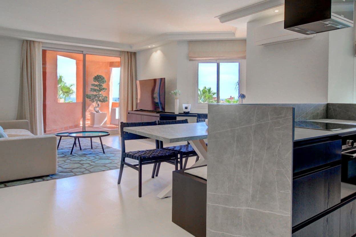 2 sypialnia Apartament na sprzedaż w Marbella z basenem garażem - 895 000 € (Ref: 10066278)