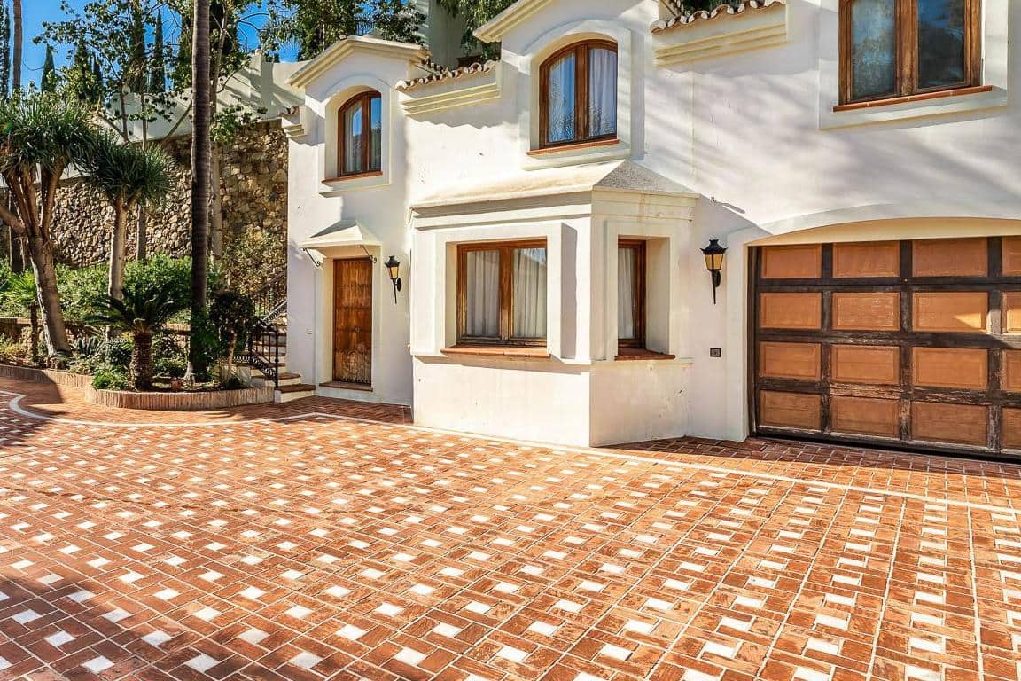 Chalet de 16 habitaciones en Marbella en venta con piscina garaje - 9.494.000 € (Ref: 10066282)