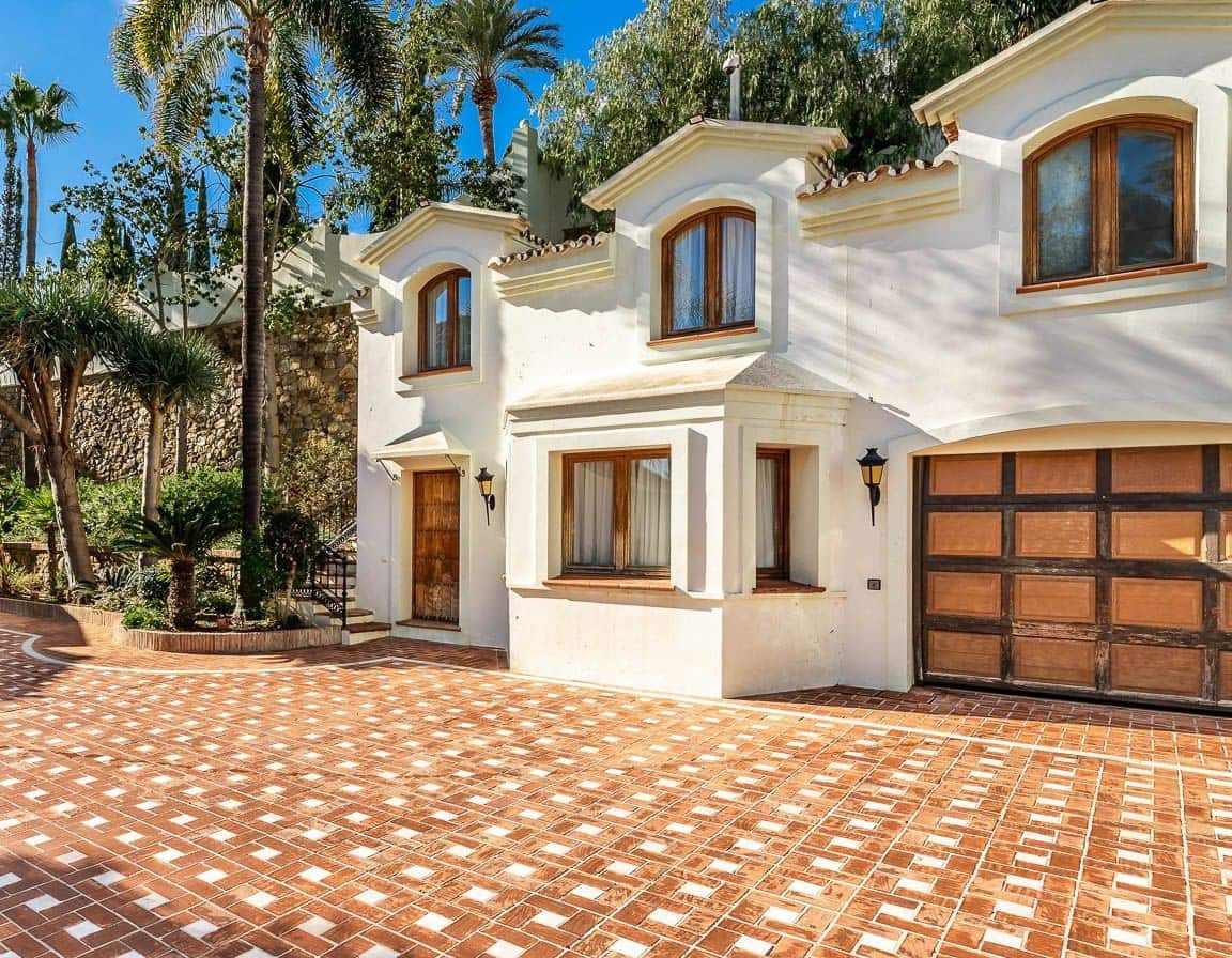 16 soveværelse Villa til salg i Marbella med swimmingpool garage - € 9.494.000 (Ref: 10066282)