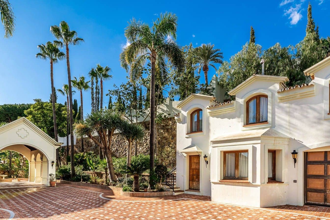 16 soveværelse Villa til salg i Marbella med swimmingpool garage - € 9.494.000 (Ref: 10066282)