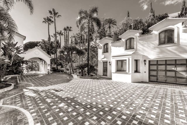16 soveværelse Villa til salg i Marbella med swimmingpool garage - € 9.494.000 (Ref: 10066282)