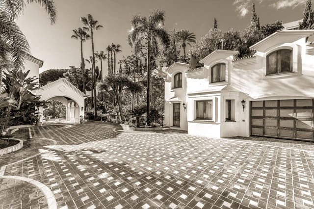 16 soveværelse Villa til salg i Marbella med swimmingpool garage - € 9.494.000 (Ref: 10066282)