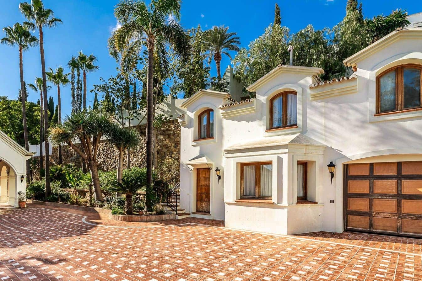 16 soveværelse Villa til salg i Marbella med swimmingpool garage - € 9.494.000 (Ref: 10066282)