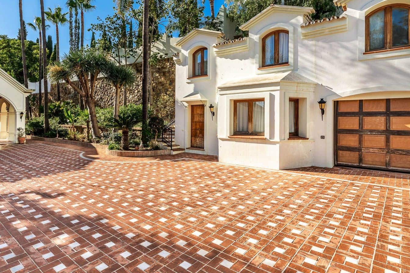 16 soveværelse Villa til salg i Marbella med swimmingpool garage - € 9.494.000 (Ref: 10066282)
