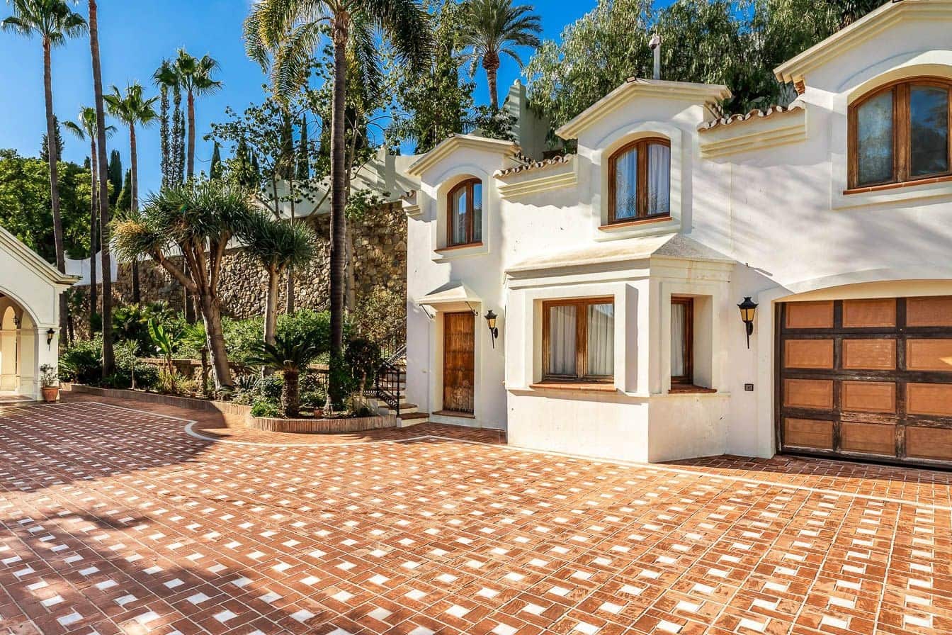 16 soveværelse Villa til salg i Marbella med swimmingpool garage - € 9.494.000 (Ref: 10066282)