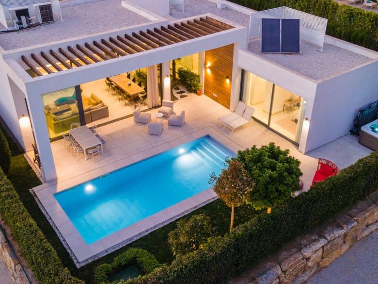 4 Zimmer Villa zu verkaufen in Marbella mit Pool Garage - 1.495.000 € (Ref: 10066290)