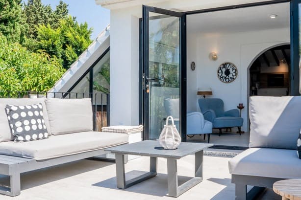 2 bedroom Villa for sale in Marbella with pool garage - € 649,000 (Ref: 10066305)