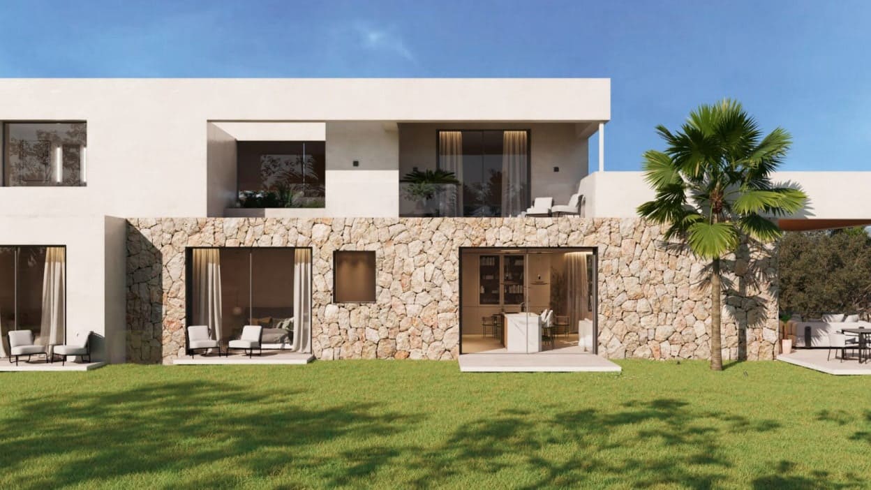 5 bedroom Villa for sale in Marbella with pool garage - € 1,850,000 (Ref: 10066306)