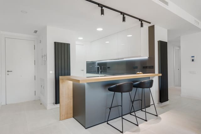 3 bedroom Apartment for sale in Marbella with pool garage - € 599,000 (Ref: 10066334)