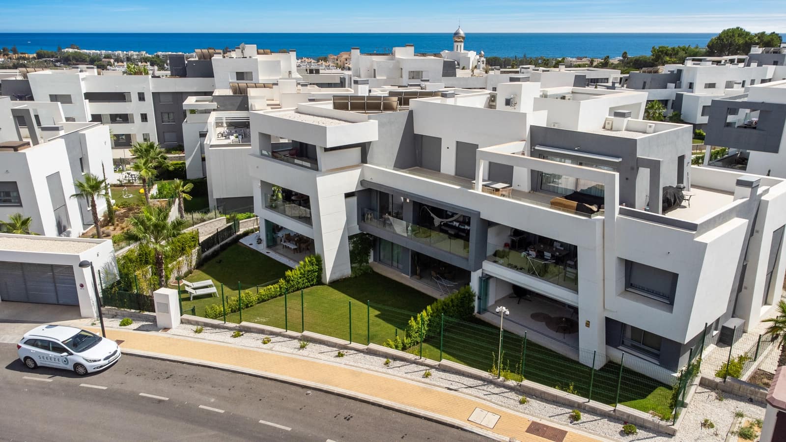 3 soverom Leilighet til salgs i Estepona med svømmebasseng garasje - € 599 000 (Ref: 10066335)