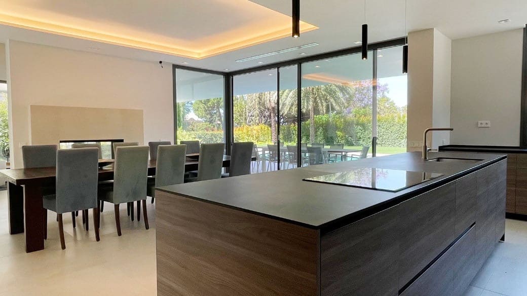 5 sypialnia Willa na sprzedaż w Golden Mile z basenem garażem - 4 650 000 € (Ref: 10066336)