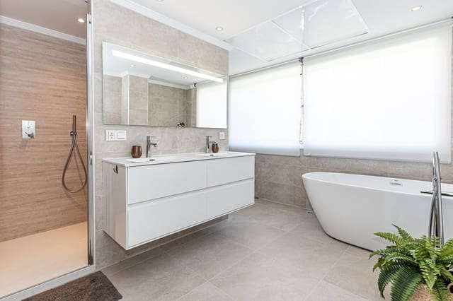 3 soveværelse Lejlighed til salg i Marbella med swimmingpool garage - € 835.000 (Ref: 10066337)