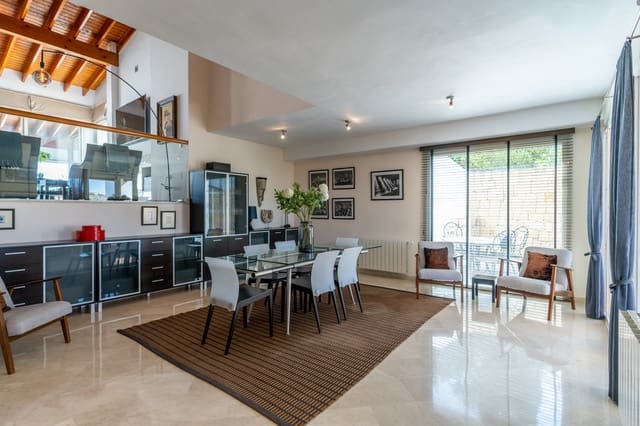 4 camera da letto Villa in vendita in Marbella con piscina garage - 1.295.000 € (Rif: 10066344)