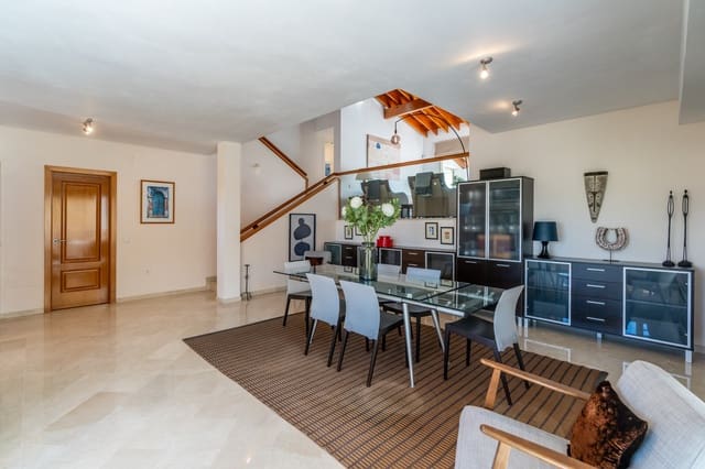 4 camera da letto Villa in vendita in Marbella con piscina garage - 1.295.000 € (Rif: 10066344)