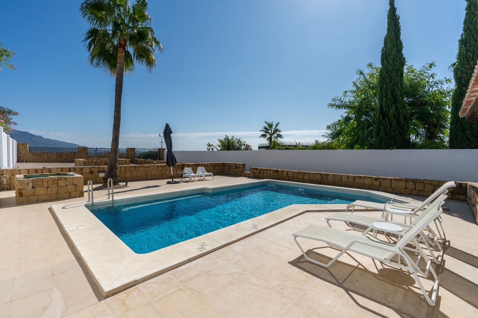 4 camera da letto Villa in vendita in Marbella con piscina garage - 1.295.000 € (Rif: 10066344)