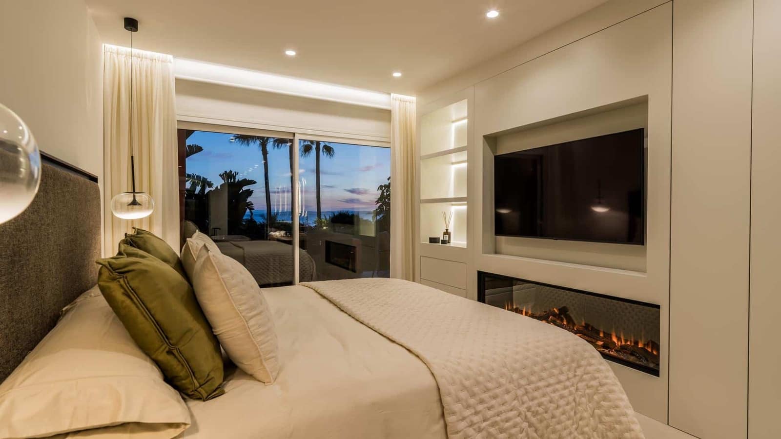 3 Zimmer Apartment zu verkaufen in Estepona mit Pool Garage - 1.765.000 € (Ref: 10066345)