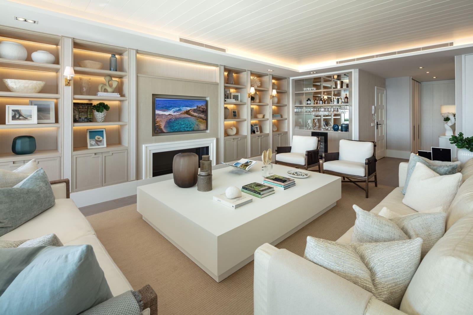Chalet de 3 habitaciones en Marbella en venta con piscina garaje - 11.900.000 € (Ref: 10066347)