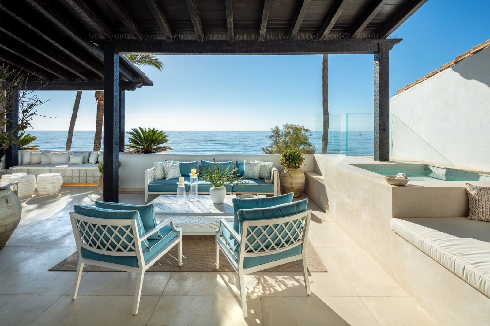 Chalet de 3 habitaciones en Marbella en venta con piscina garaje - 11.900.000 € (Ref: 10066347)