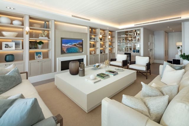 Chalet de 3 habitaciones en Marbella en venta con piscina garaje - 11.900.000 € (Ref: 10066347)