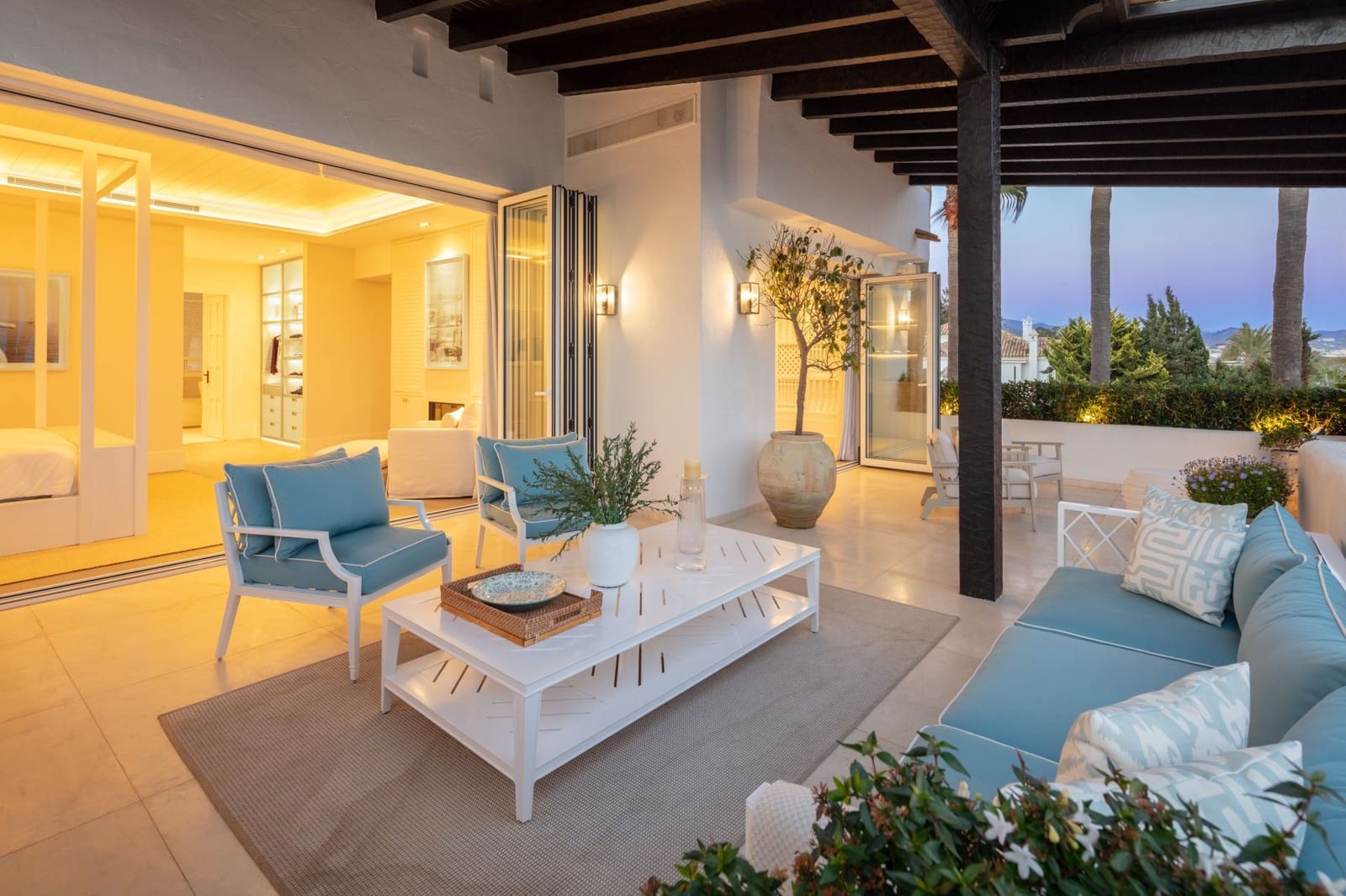 Chalet de 3 habitaciones en Marbella en venta con piscina garaje - 11.900.000 € (Ref: 10066347)