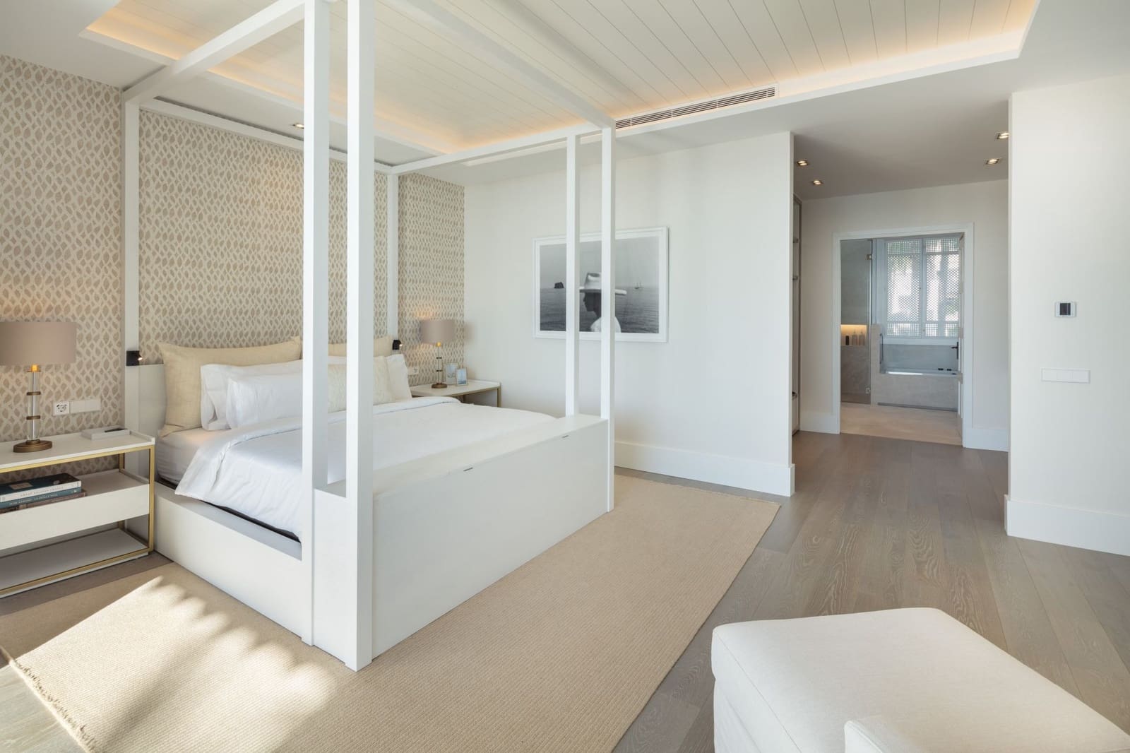 Chalet de 3 habitaciones en Marbella en venta con piscina garaje - 11.900.000 € (Ref: 10066347)